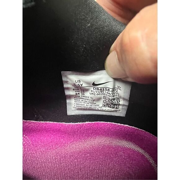 Nike Kid's Freak 3 (GS) Basketball Shoe Sz 5.5 Y  DB4158-001 - Picture 9 of 9